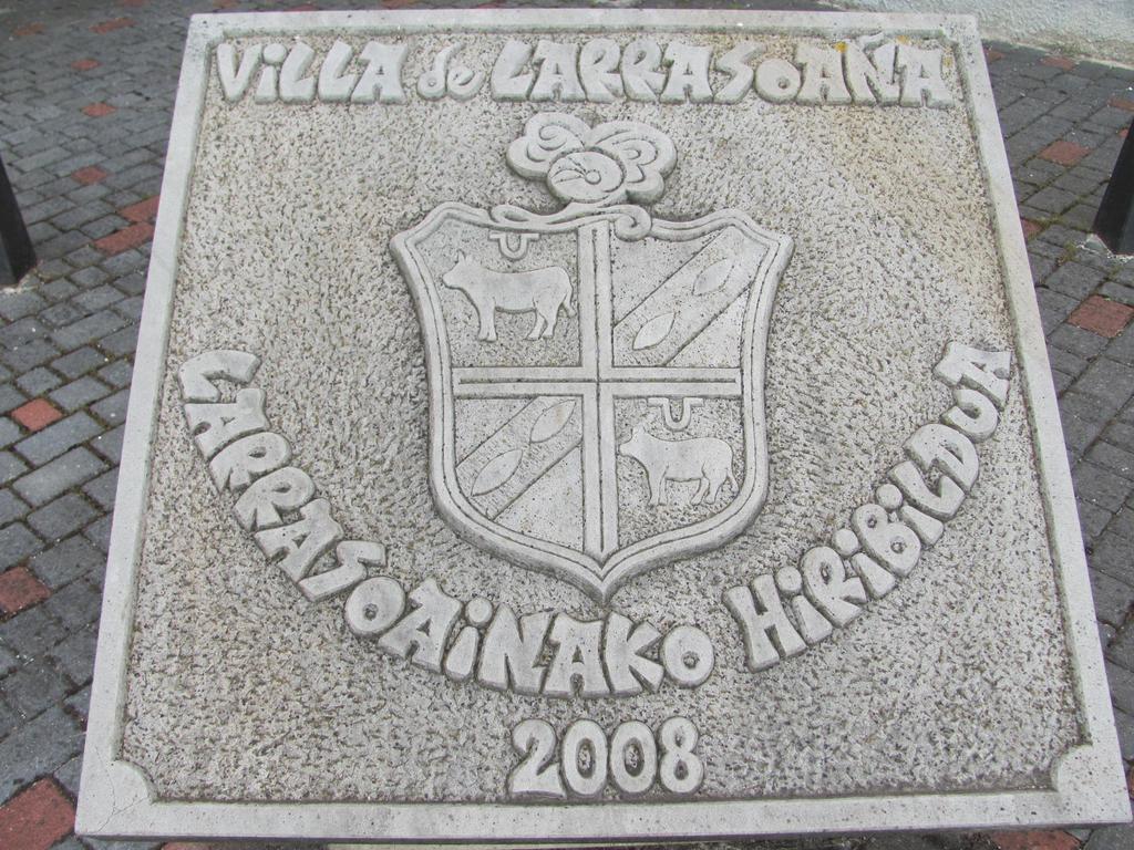 Pensión El Peregrino Larrasoana Exterior foto